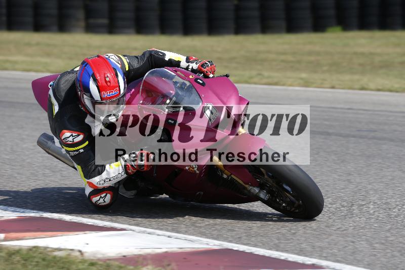 Archiv-2025/49 26.08.2025 Cornu Master School ADR/rot-rouge/0